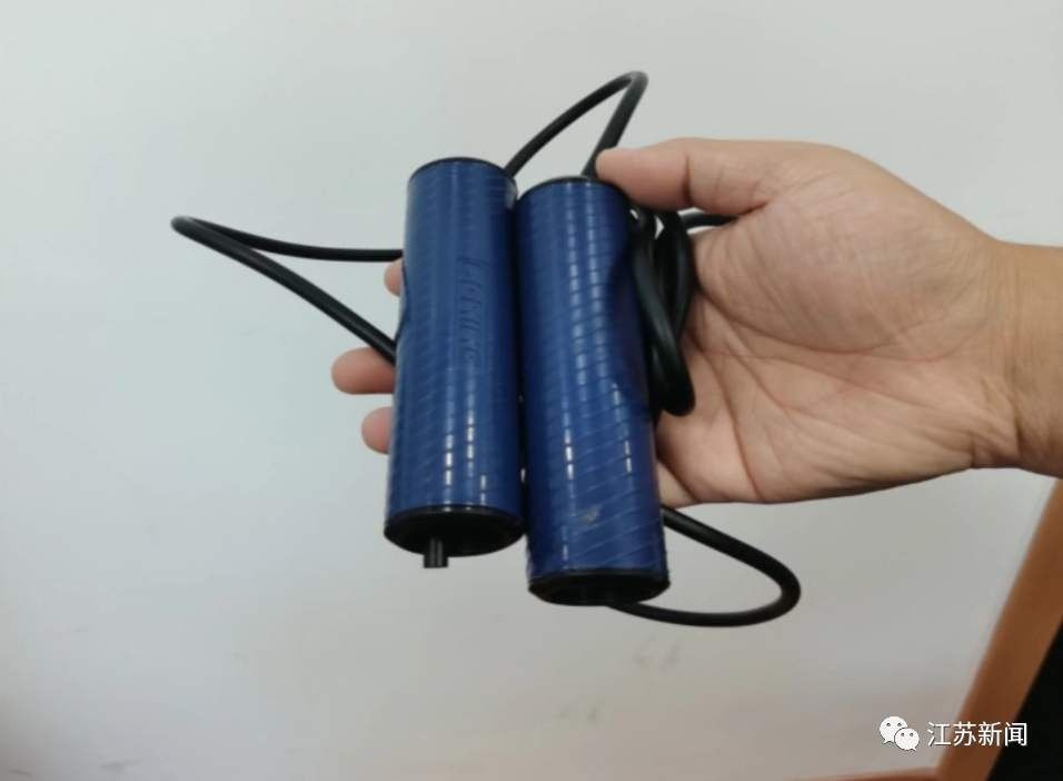 跳绳|女子穿金戴银深夜遇劫，对方却只抢走一根跳绳