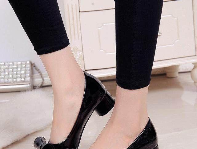  洋气|春天鞋子别乱买，要买就买这几款单鞋，7080穿洋气有女人味