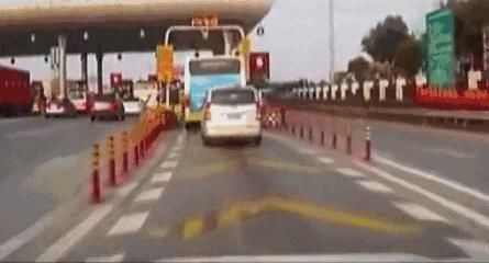 高速|第192次,他“蹭”车逃ETC收费,结果没过……