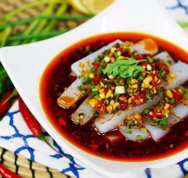 酸辣|夏季来一碗酸辣凉粉,让你吃了还想吃!