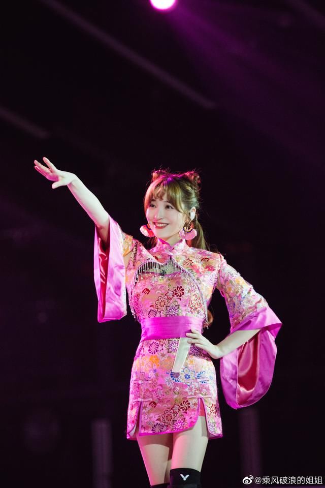  失误|金莎被淘汰后发文，为《乘风破浪的姐姐》三公表演失误道歉