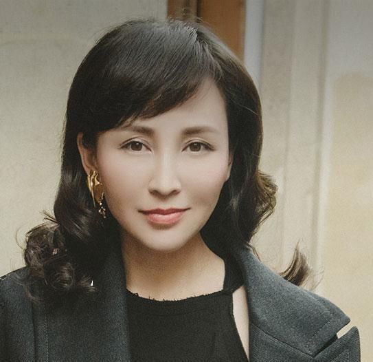  女主|19岁就和男友私奔，裸婚住地下室连生三胎，如今7部戏女主爆红