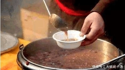 掺沙子|乾隆让和珅去赈灾, 和珅却向粥里掺沙子, 谁知灾情迅速得到控制