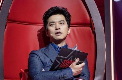  位导师|《中国好声音》导师官宣“戛然而止”，李宇春要被临时替换？