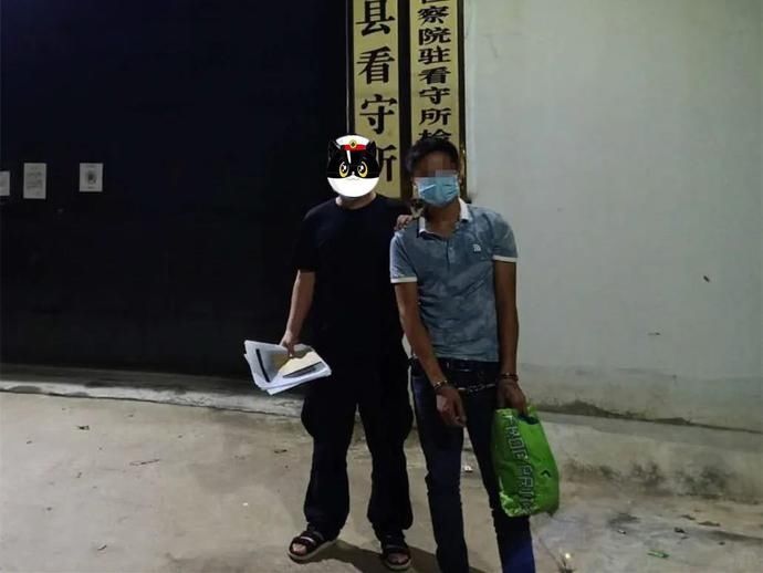 公安机关|他把银行卡卖给别人，结果被刑拘了！