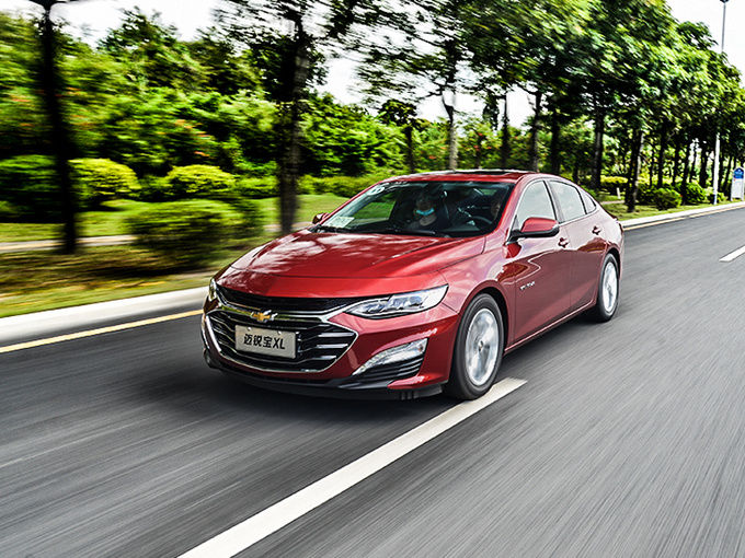 级车|四缸回归/9AT加持,15万预算买B级车就选它,试驾迈锐宝XL 535T