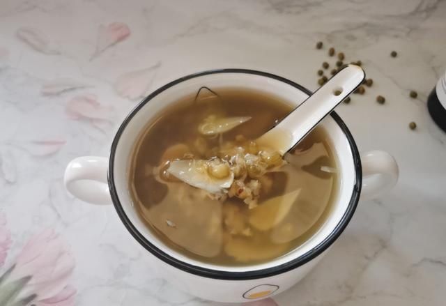  适合|适合初秋喝的6道汤，道道清热润燥，做法简单，初秋别错过