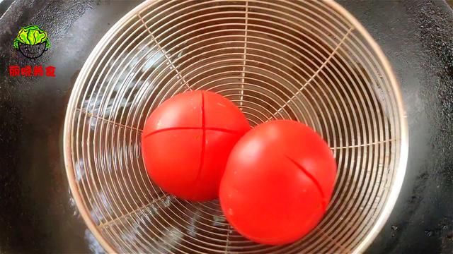  滑嫩|西红柿鸡蛋汤很多人第一步就错了，大厨教你窍门，蛋花滑嫩又美味