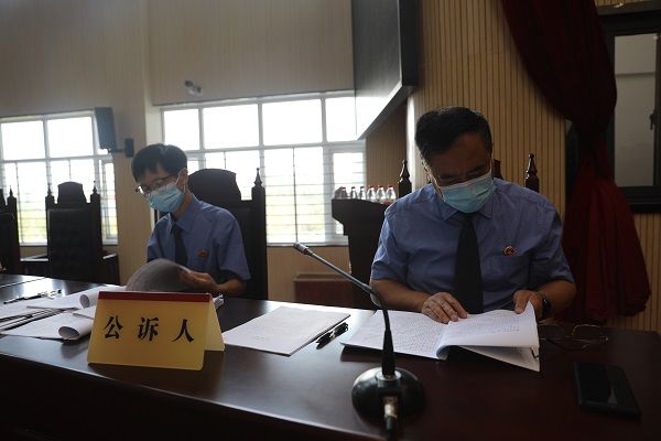 恶势力|内乡法院公开开庭审理一起19人恶势力犯罪集团案件