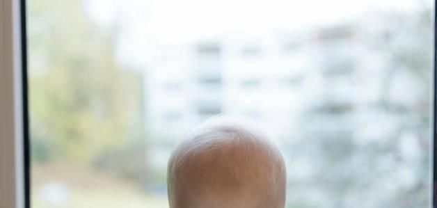  医生|8岁小女孩深夜突发猝死，医生查出病因骂其父母不是人