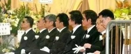  僵硬|他是刘德华贵人，病逝被发现已僵硬，4任太太7娃为争遗产大闹灵堂