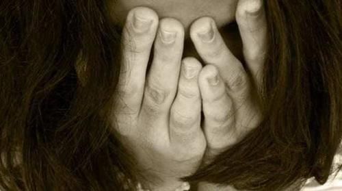  尸体|夫妻刚搬家就双双死在出租屋内，8个月大宝宝坐尸体旁哭