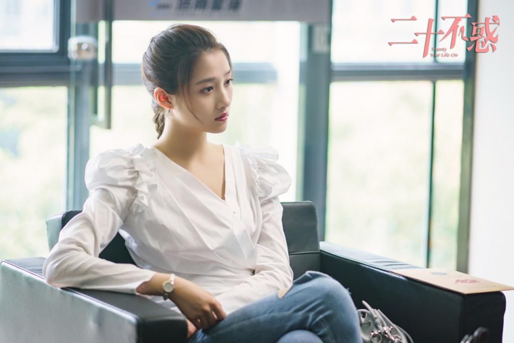 饰演|看了《二十不惑》领衔名单，再看关晓彤戏份，卜冠今才是女主吧！