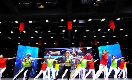 知识|“最美出行”广场舞普及交通安全知识