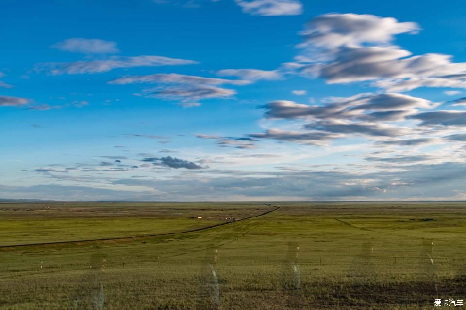 风雨雷电|贝子庙+中蒙边境+草原露营 乌珠穆沁 风雨雷电绿浪秘境行路书