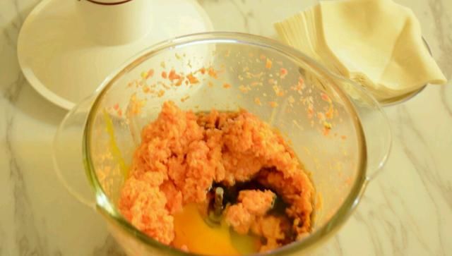 就可以|香喷喷红彤彤的一碗抄手,光是看着就流了口水,比吃饺子过瘾多了