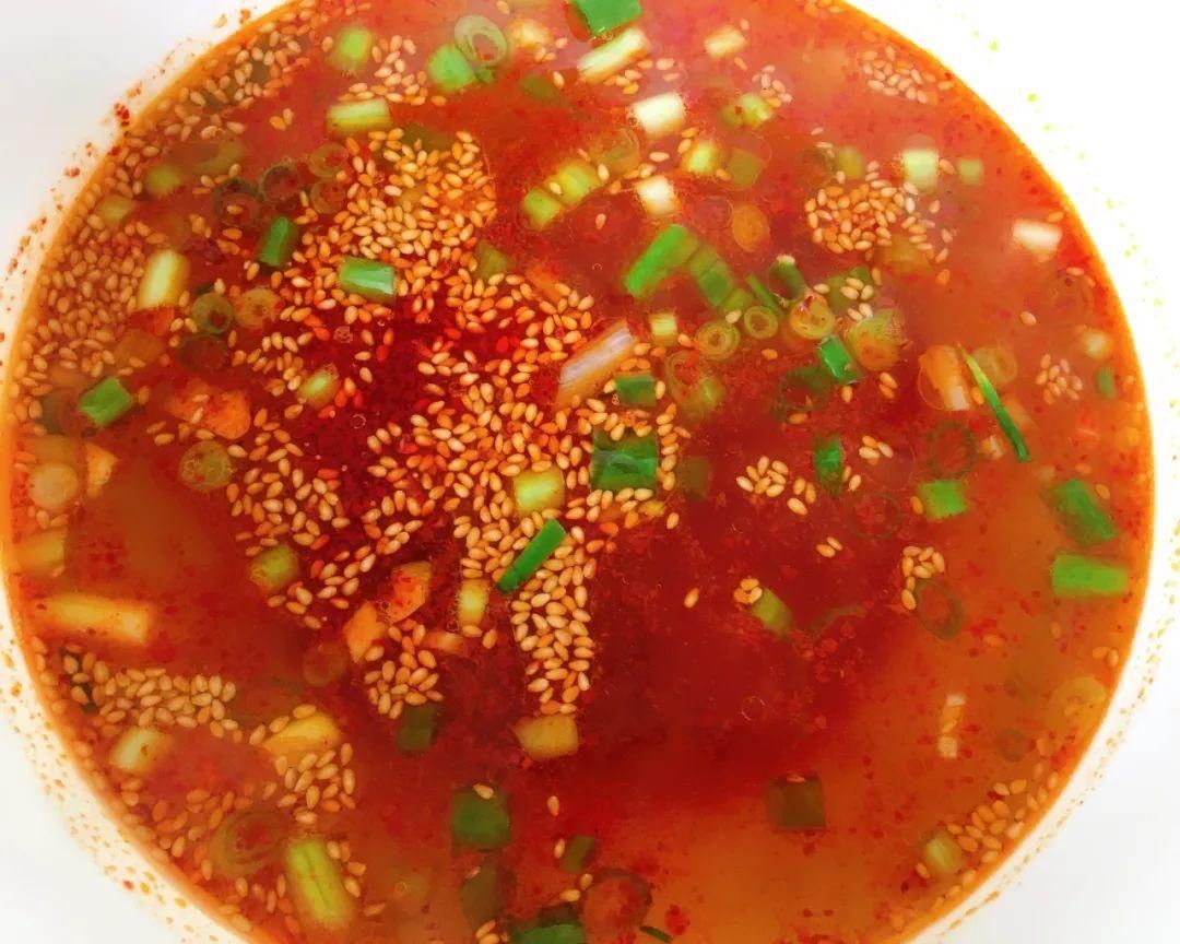 汤面|10分钟酸汤面，饿了随时来一碗