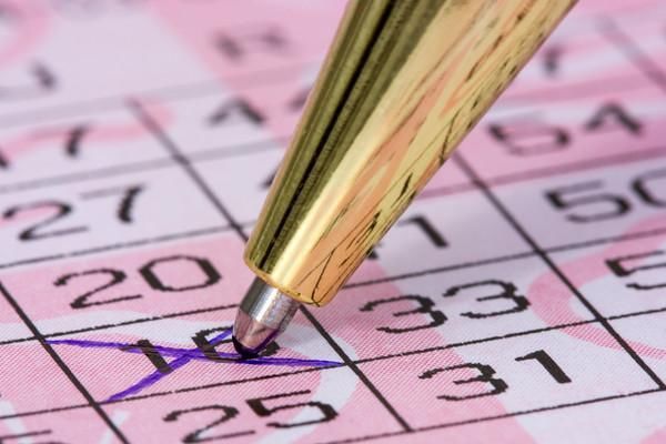 幸运|7年中2次乐透！幸运夫妻才赢百万退休金　如今又中千万元！