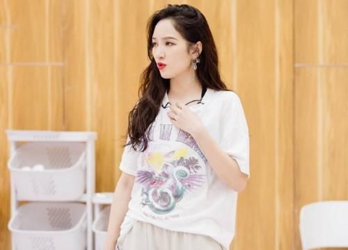  闪光点|王霏霏采访时替孟佳抱不平，称观众没看到她闪光点，现在发展太难