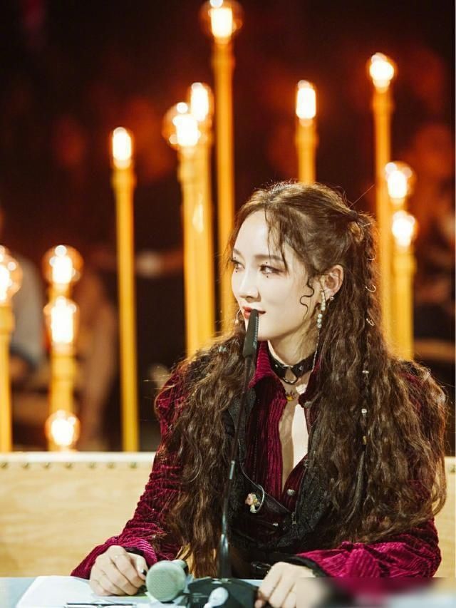  给出|孟佳观众喜爱度排名最低，颜值实力并不差为何淘汰？张萌给出答案