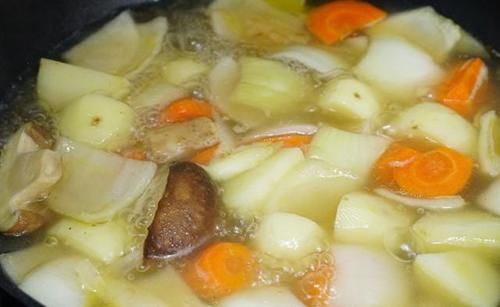  马铃薯|马铃薯炖肉丸子