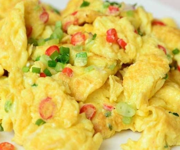  炒鸡蛋|炒鸡蛋不能放3物，吃了就是“没病找病”，可惜很多人还不清楚！