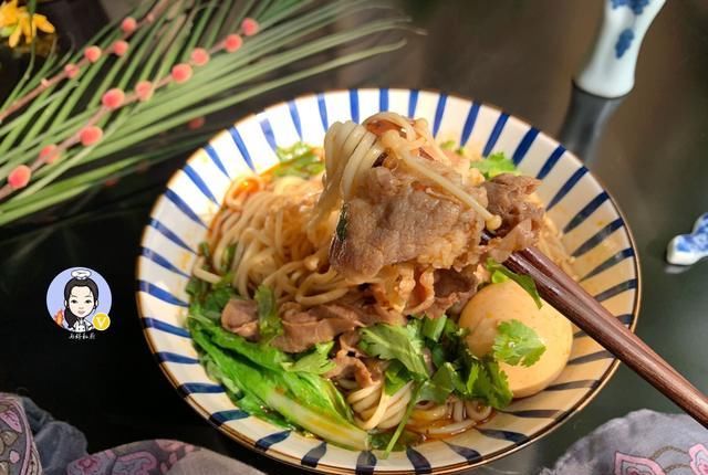 简单|儿子三天两头要吃这面,每次都吃个精光,美味又营养,做法很简单