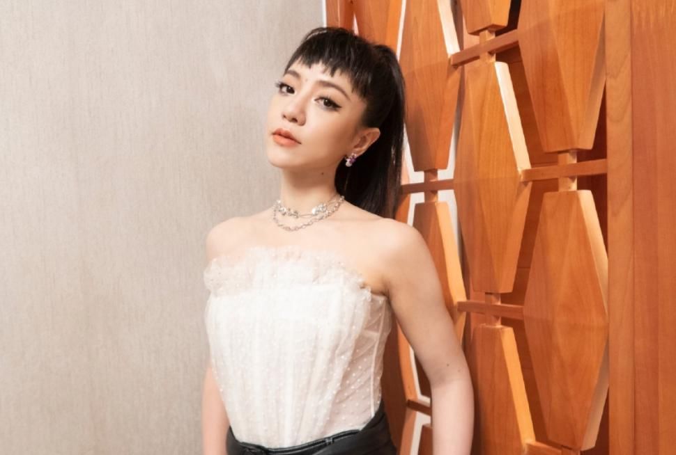  许佳琪|许佳琪加盟新综艺，《还有诗和远方》嘉宾阵容豪华，“星女郎”也来了！