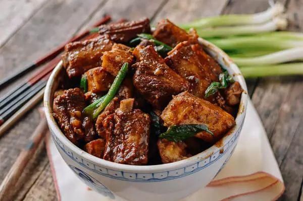  不放过|排骨别再熬汤了，这么做香得连盘子都不放过！