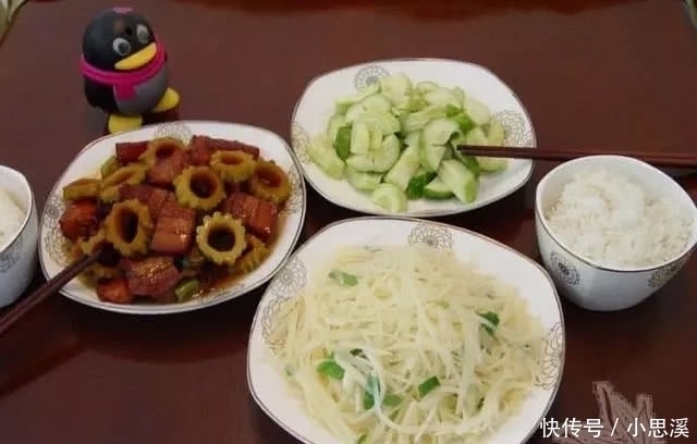 照片|女儿放假非要住姥姥家,说姥姥做的饭菜好吃,发来照片一看,懵了