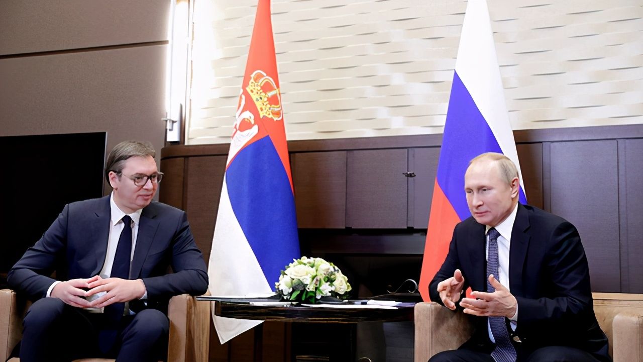 塞尔维亚加强了与俄罗斯和中国之间的关系