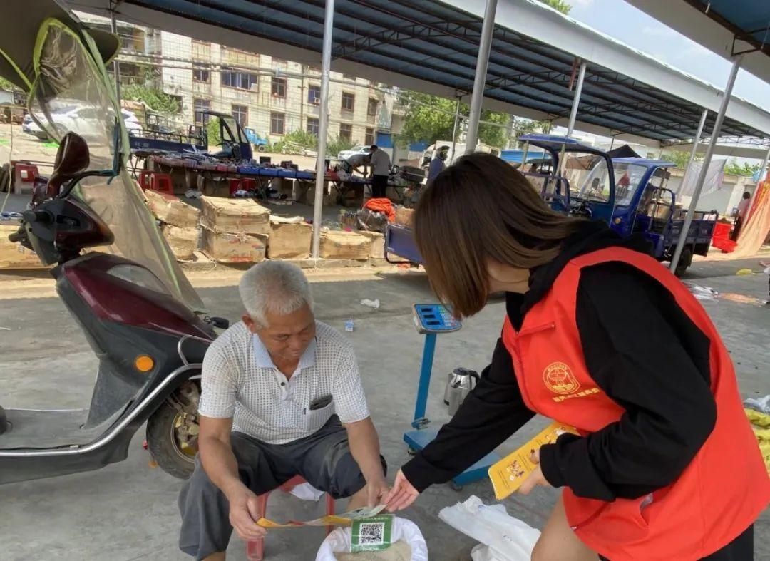 禁毒宣传|“地摊经济”的禁毒烟火