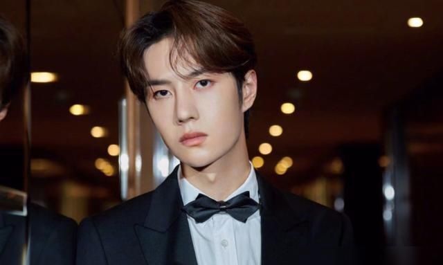  挚爱|王嘉尔一筷子夹完了王一博的挚爱，看他的表情，嘉尔你没有心