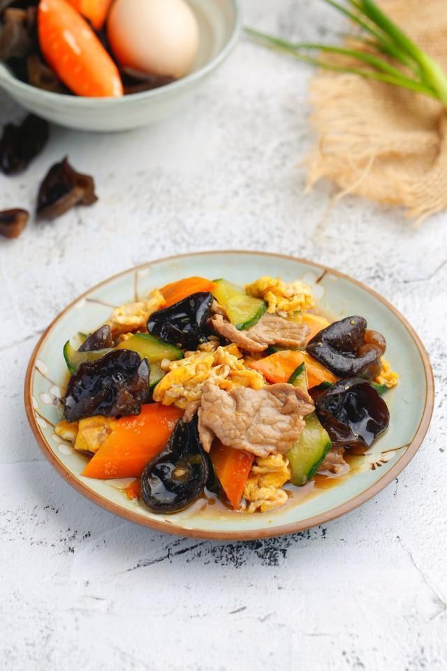 孩子|这菜是传统名菜，荤素搭配，营养丰富，孩子超爱吃