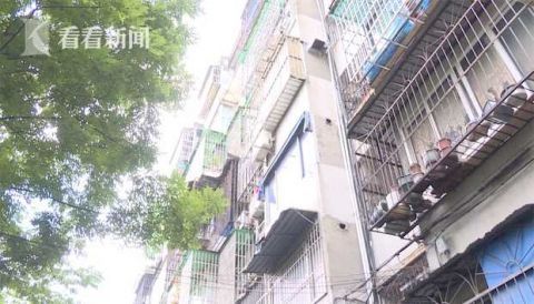  索赔|楼道4辆自行车被清理!业主索赔4000 物业却说...