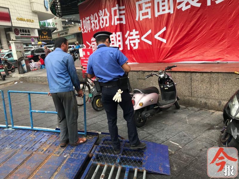 停车|今天，总在柳州市中心给城市添堵的违停车，终于被拖走了
