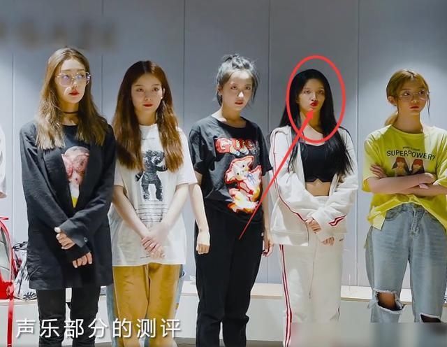  少女|硬糖少女测评：刘些宁噘嘴抗拒，王艺瑾装听不懂，张艺凡杠上老师