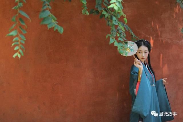  这届|23岁农村女孩年入1亿，这届大学生有多野？