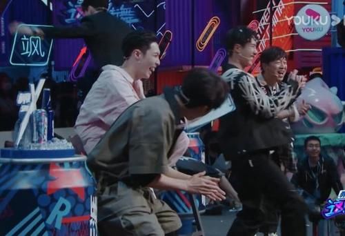  卡点|《这就是街舞3》小鸡长在王一博笑点上 脚趾卡点《我的地盘》燃爆全场