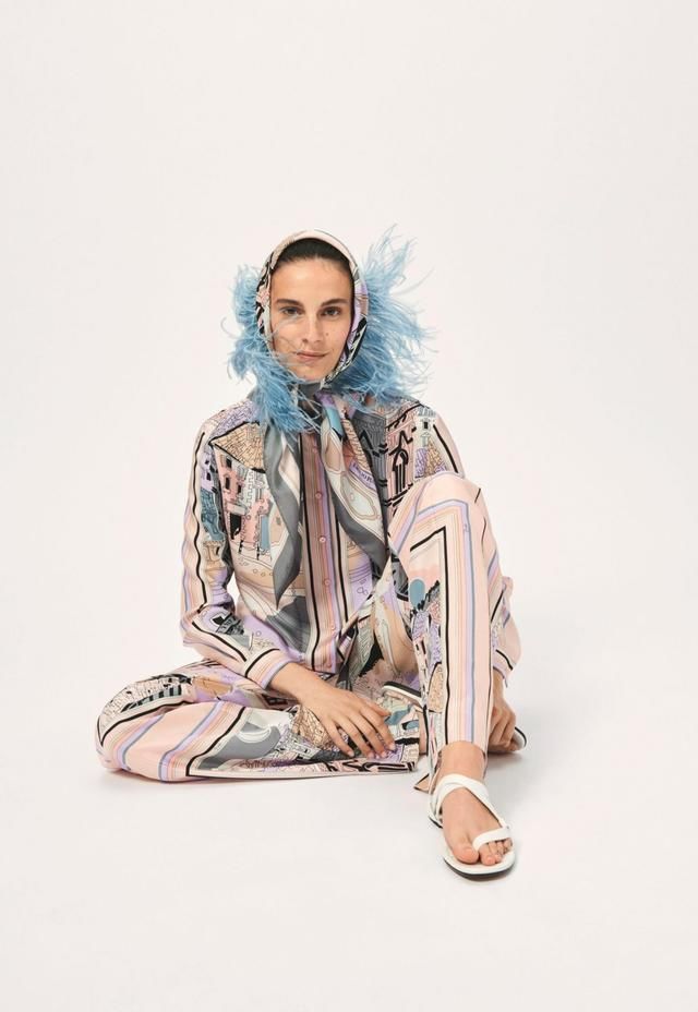  探索|泡泡袖、蛋糕裙、创意丹宁……探索2021早春6个时髦单品关键字！