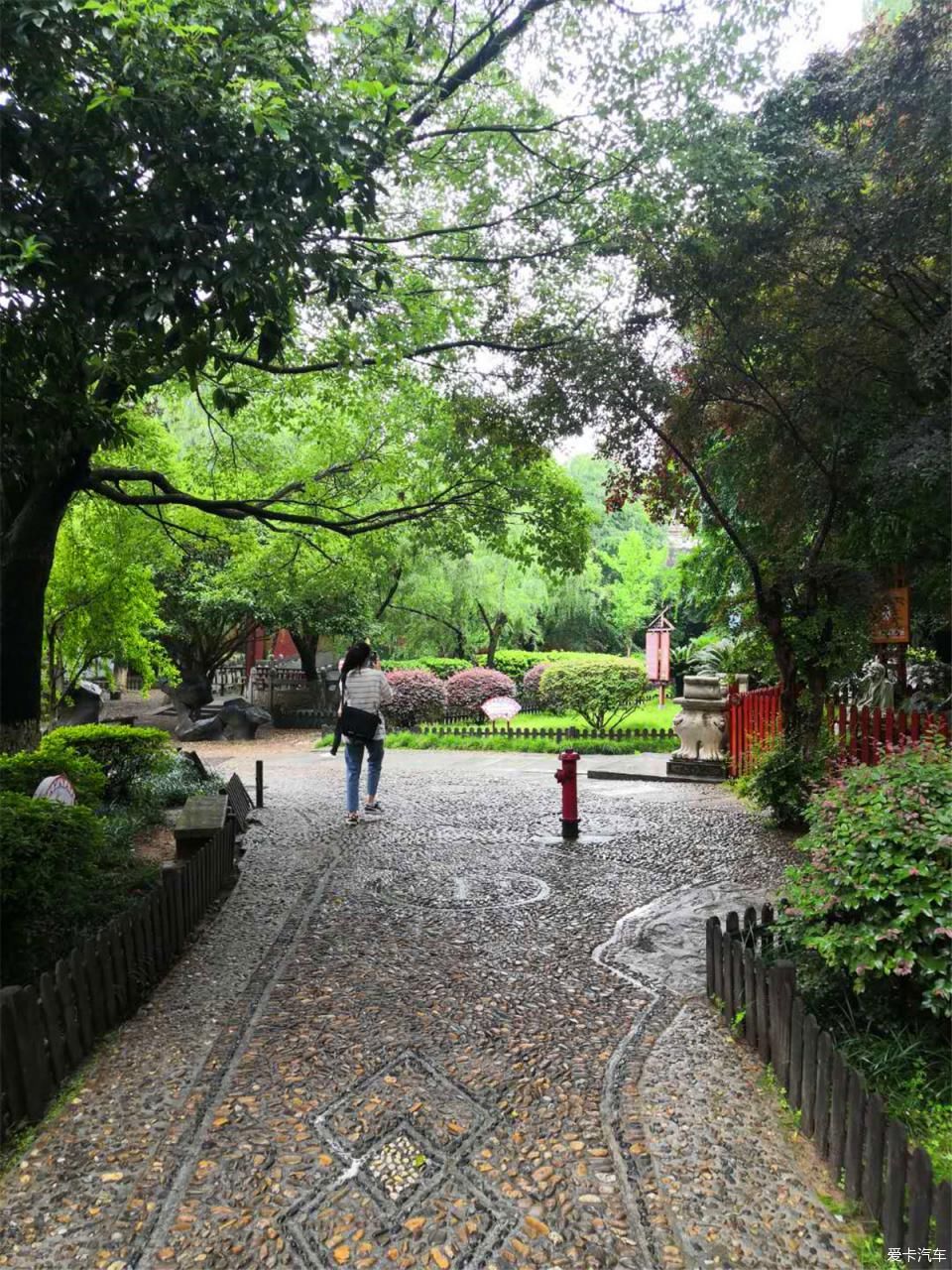 繁杂|【鹿卡带你去旅行】抛却世俗繁杂，让心灵小憩一下