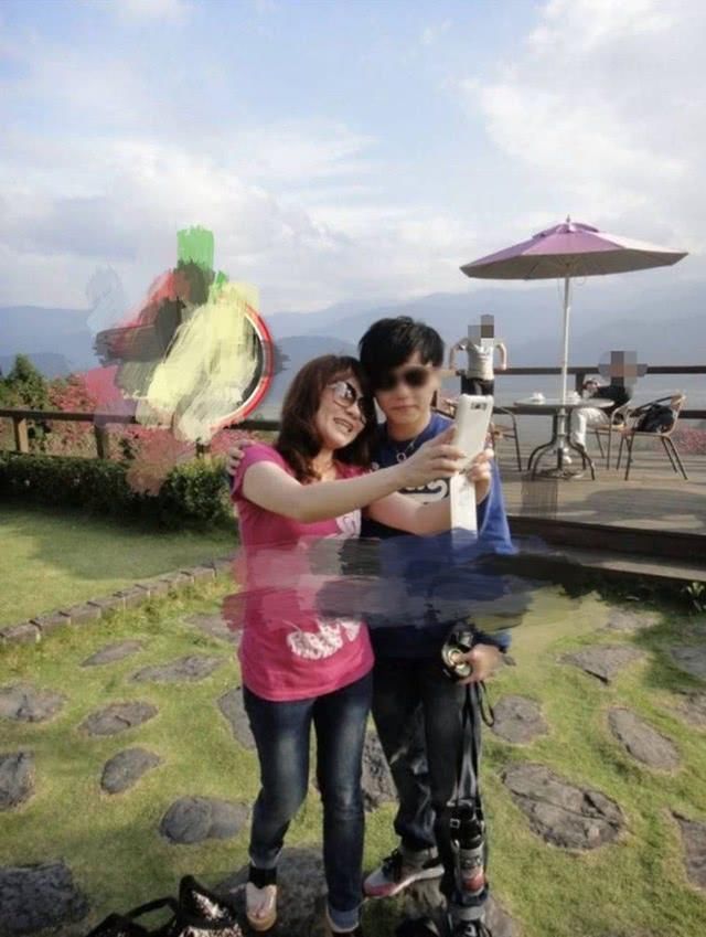  探望|董至成结束21年婚姻，上亿财产大半归妻子，孩子1月只能探望3次