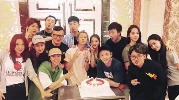  生疏|叫鹿晗太生疏，叫“老公”太腻歪，听到关晓彤的称呼：长见识了！