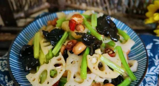  香菇|精选美食：椒香炒肉，农家土猪炒蛋，凉拌莲藕，香菇清蒸排骨做法