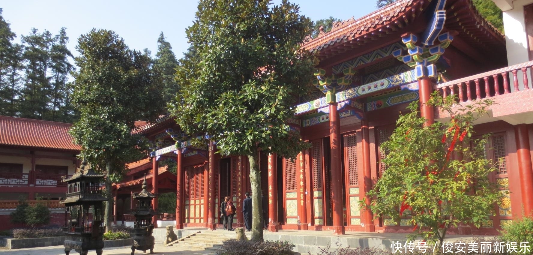  下联|“坐, 请坐, 请上座”下联是什么? 刘罗锅告诉你答案