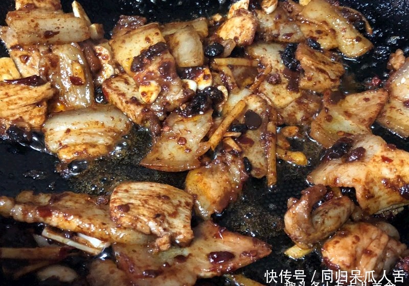 不腻|美味的“酱香回锅肉”肉片肥而不腻，酱香浓郁简单易上手