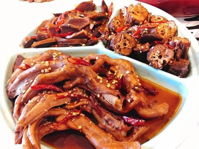  红包|妈妈生日我做一桌菜，包了800元红包，妈回了红包，男友：亏大了