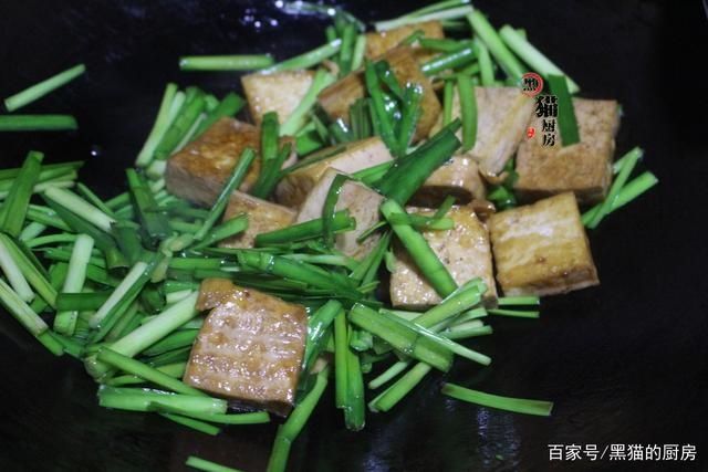 做法|豆腐新做法，虽是素菜却比吃肉还香，给红烧肉都不换，每次都不剩