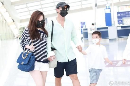  热裤|霍思燕穿热裤秀玉腿获老公守护 嗯哼被杜江“夹着走”场面搞笑