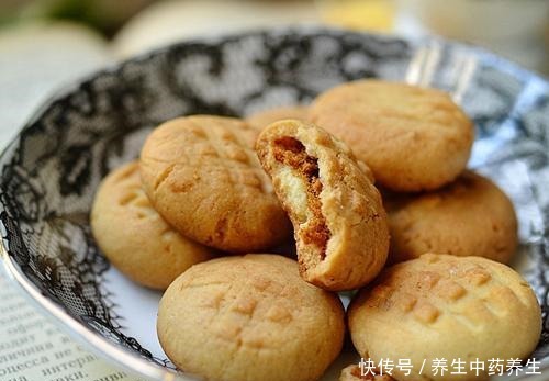  自制|自制新春早餐零食，肉松小酥饼，香酥可口又营养，大人孩子都爱吃